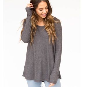 Agnes&Dora Long-Sleeved Everyday Tee w/ Thumbholes